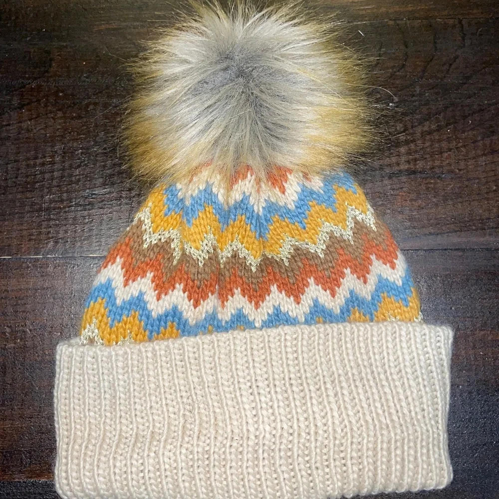Zara Kids Knit Winter Cuffed Pom Pom Chevron‎ Beige Beanie Hat